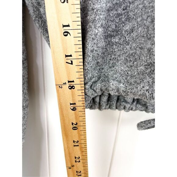 Cloth and Stone Cotton Elastic Tie Drawstring Bottom V Neck Long Sleeve Tee Size - Picture 7 of 8